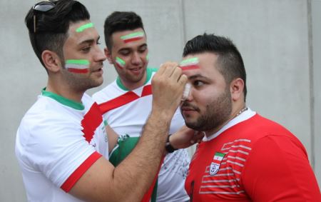 عکس های داغ تماشاگران ایرانی در بازی جام آسیا 2015