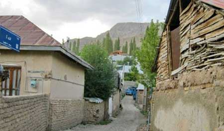 روستای لزور قطب های گردشگری و زیبای فیروزکوه (عکس)