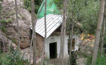 روستای لزور قطب های گردشگری و زیبای فیروزکوه (عکس)