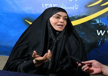 نام جدید الهام چرخنده و هدیه رهبر به او (عکس)