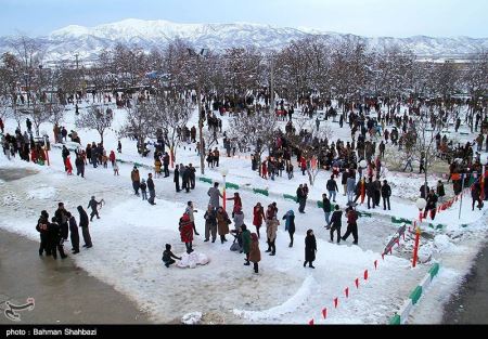 فستیوال آدم برفی دخترها و پسرها در کردستان (تصاویر)