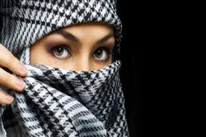 حجاب دیدنی خانم اروپایی در جماران (عکس)