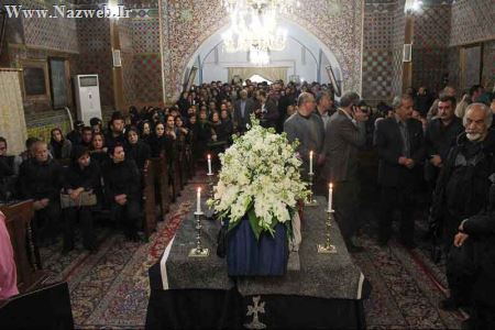 تصاویری از مراسم تشییع زاون قوکاسیان مسیحی در اصفهان