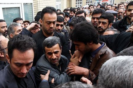 تصاویری از مراسم تشییع مادر احمدی نژاد