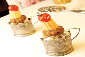 طرز تهیه مینی برگر غذای بند انگشتی و با کلاس