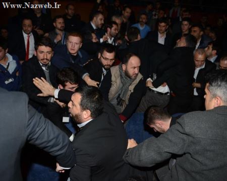 سخنرانی احمدی نژاد در ترکیه به کتک کاری کشید (تصاویر)