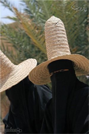 زنانی با عجیب ترین مدل لباس ها (عکس)