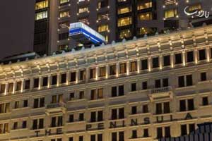 اتوبوسی در حال سقوط از بام یک هتل مجلل (عکس)