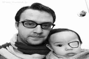 عکس های تکان دهنده از فداکارترین پدرهای دنیا عکس های تکان دهنده از فداکارترین پدرهای دنیا