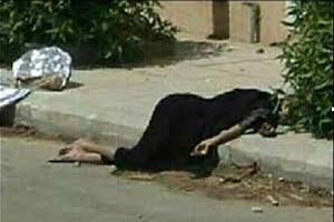 شکنجه هولناک زنان بدحجاب با این وسیله توسط داعش شکنجه هولناک زنان بدحجاب با این وسیله توسط داعش