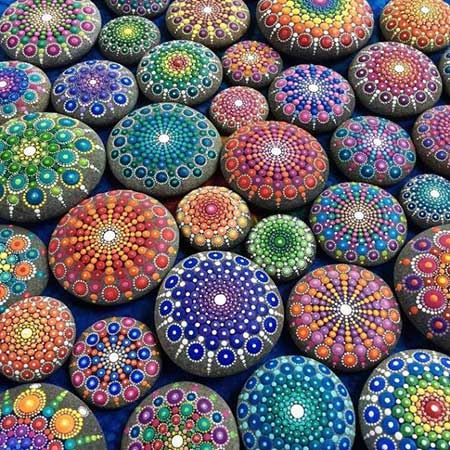 سنگ های مینیاتوری که چشم ها را خیره می کند! عکس