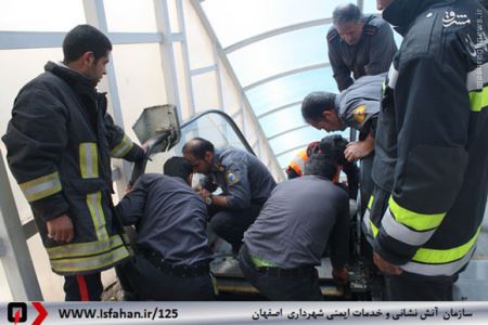 ماجرای تکه تکه شدن کارگر اصفهانی در پله برقی (عکس)
