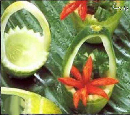 تزئین های زیبای گوجه و خیار برای سالاد