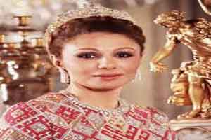 عکس همجنس بازان برای جلب نظر عجوزه پهلوی
