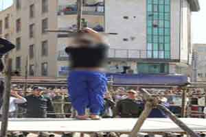 آدم خوار کرجی در ملاء عام محاکمه شد (عکس)