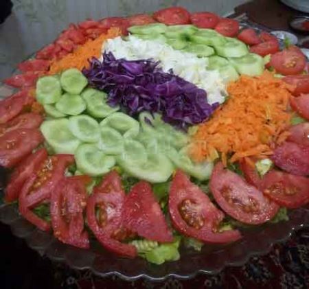 تزیین سالاد کاهو