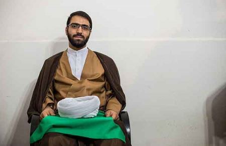 مراسم دیدنی عمامه گذاری آخوندها