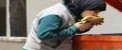 عکس های تکان دهنده دختر سوری در ترکیه و جنجال آن