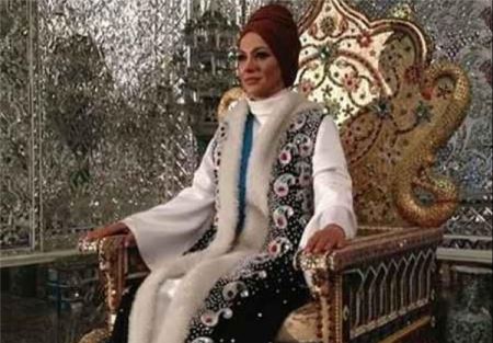 عکس های داغ و مصاحبه جنجالی با ساغر عزیزی در نقش فرح