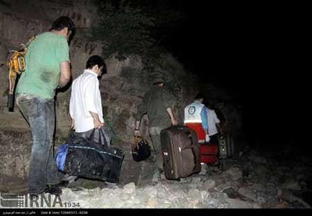 عکس های دلخراش سقوط اتوبوس گردشگران به دره