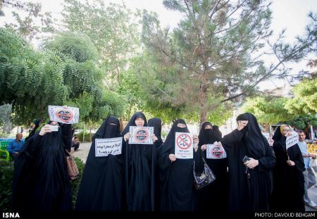 عکس های جنجالی در اعتراض به اکران فیلم رستاخیز