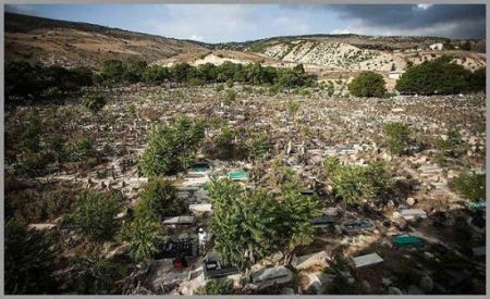 وحشت مردم از قبرستان عجیب در مازندران (عکس)
