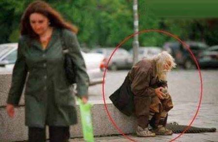 دنیا باید این پیرمرد را ستایش کند