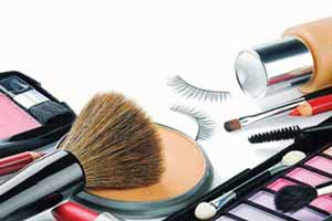 معرفی برندهای آرایشی با تولید زیر پله ای !! معرفی برندهای آرایشی با تولید زیر پله ای !!