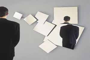 بیشتر از 3 دقیقه به آینه نگاه نکنید!! بیشتر از 3 دقیقه به آینه نگاه نکنید!!