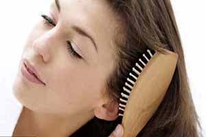 بهترین برس و شانه برای موها کدام است بهترین برس و شانه برای موها کدام است