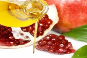 روغن هسته انار چه کارها که نمی کنه! روغن هسته انار چه کارها که نمی کنه!