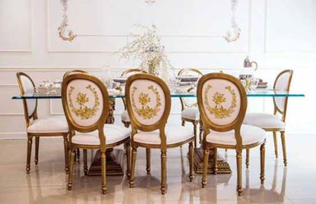 مدل دکوراسیون و چیدمان منزل به رنگ طلایی