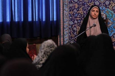 سخنرانی شوکه کننده مرجانه گلچین روی منبر (عکس)