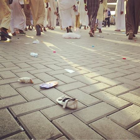 پست تکان دهنده علی ضیاء در منا (عکس)