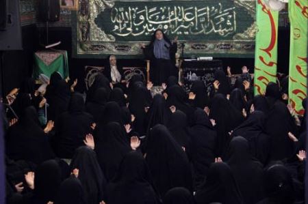 سخنرانی شوکه کننده مرجانه گلچین روی منبر (عکس)
