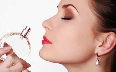 آموزش ساخت عطر مورد علاقه در خانه