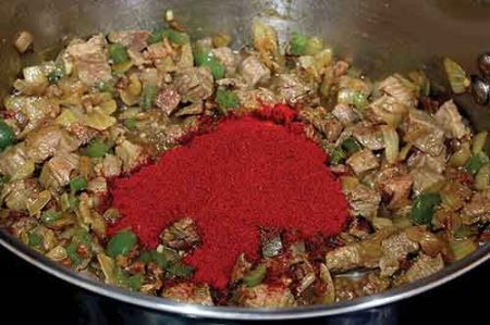 طرز تهیه تصویری خوراک گوشت و ژامبون