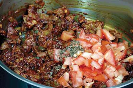 طرز تهیه تصویری خوراک گوشت و ژامبون