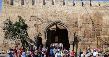 دیوار دیدنی و جالبی که ایران ها در روسیه ساخت (عکس)