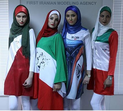 ورود آقایان به شوی لباس خانم ها با شلوار ساپورت در تهران! + (عکس)