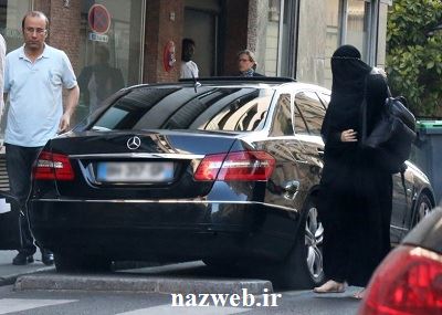 توهین گران ترین مدل زن برهنه جهان به اسلام (عکس)