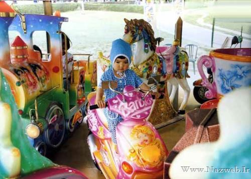عکس های دیدنی چهره زیبای دختری که پول ساز شد