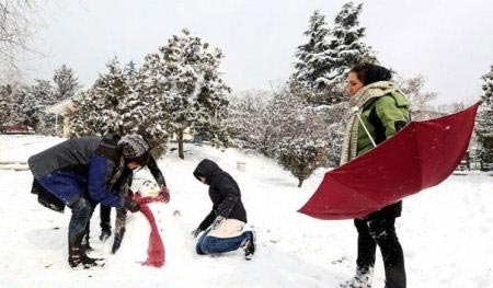 عکس های دیدنی برف بازی دختران فشن تهرانی