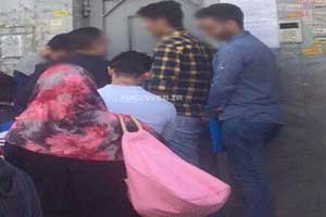 صف پسران تهرانی برای ازدواج با دختران روسی (عکس) صف پسران تهرانی برای ازدواج با دختران روسی (عکس)