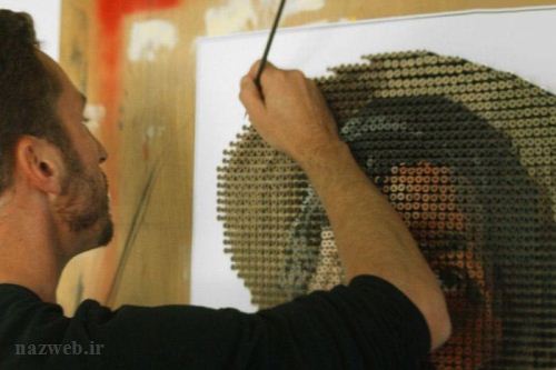 اقدام جنجالی مرد نابینا در گالری هنری (عکس)