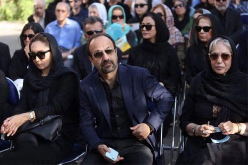 تصاویر آیین باشکوه تشییع عباس کیارستمی با بازیگران