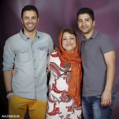 گالری عکس پدر و مادر خواننده های ایرانی