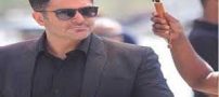 محمد رضا گلزار با ماموران پلیس لندن (عکس)