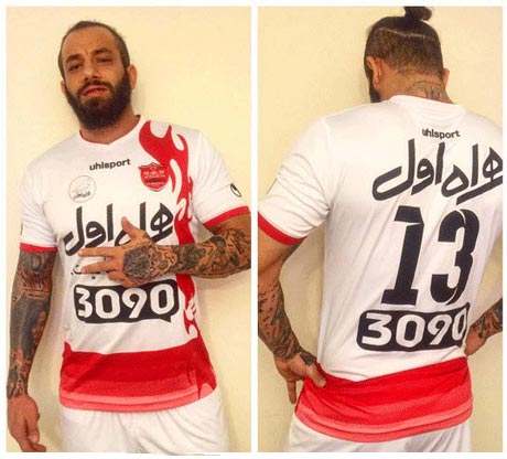 جنجالی شدن عکس امیر تتلو با لباس پرسپولیس