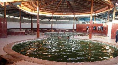 عکس و معرفی چشمه های آب گرم دهلران